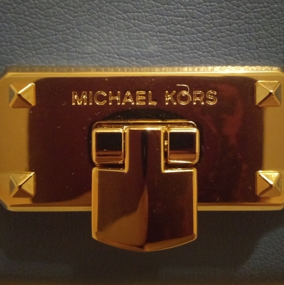 Michael Kors French Blue Wallet - Picture 3 of 3